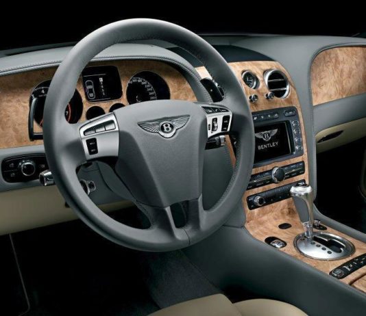 Водители без стажа не смогут ездить на мощных авто