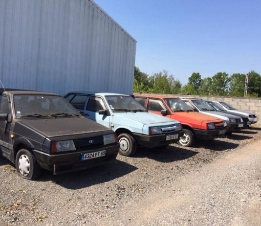 Во Франции нашли заброшенный автосалон «Лада»