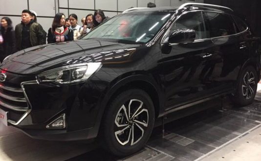 На рынке Поднебесной прошла презентация свежего кросса JAC S7