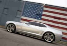 Американский авторынок падает шестой месяц подряд