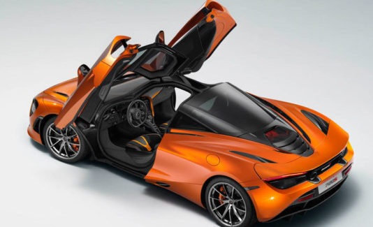 В «СЕТЬ» УТЕКЛА ФОТОГРАФИЯ НОВОГО СУПЕРКАРА MCLAREN 720S