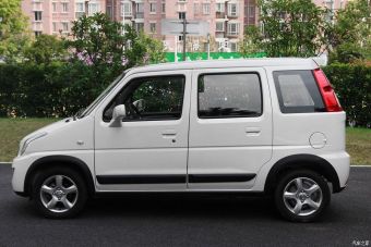 В Китае на базе старого Suzuki Wagon R разработали электромобиль