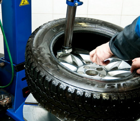 Как правильно работать на шиномонтажном станке?