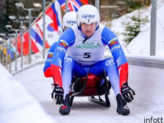 Российские саночники впервые в истории победили в двойках на Кубке мира