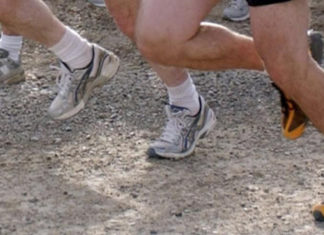 Спортдайджест: россияне опередили 120 тысяч бегунов и регби в Гималаях