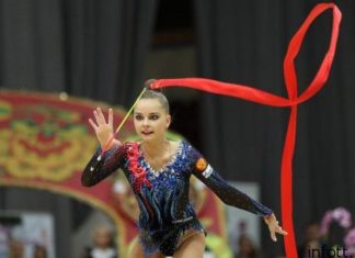 Российских гимнасток, победивших на турнире в Чехии, наградили под гимн СССР