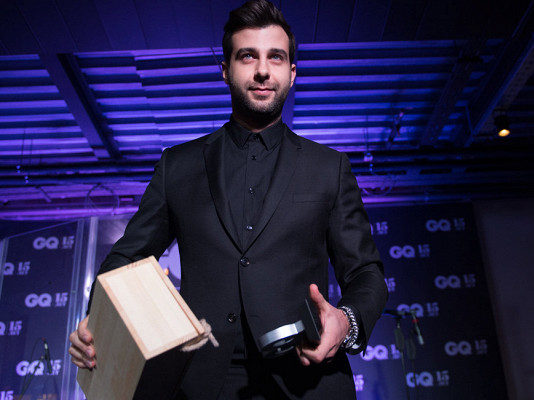 Ургант высмеял участников нового «Голоса»