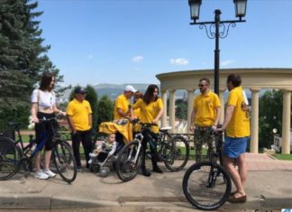 В Кисловодске прошла велоэкскурсия, посвященная Дню семьи, любви и верности