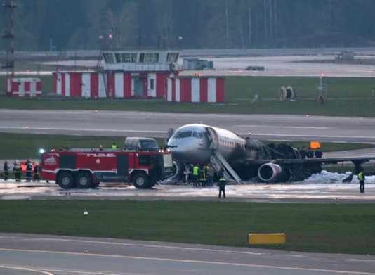 Аэропорт Шереметьево возобновил рейсы в Мурманск после инцидента с SSJ-100