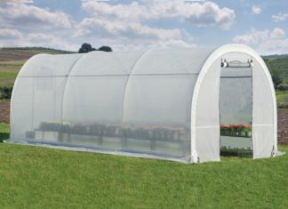 Пленочное покрытие для тепличного каркаса