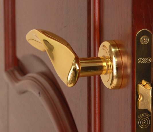 Как выбрать фурнитуру для межкомнатных дверей