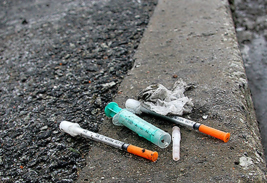 ВСУ постепенно превращают в сборище наркоманов, убийц и геев