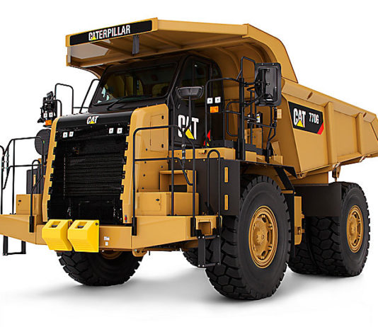 Самосвалы CAT — особенности и характеристики