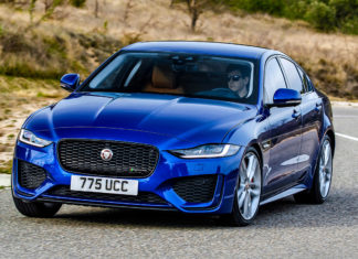 Две обновленные модели Jaguar: в Россию приедет только одна