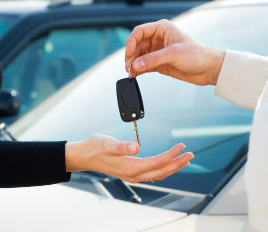 Как выбрать автосалон для покупки автомобиля?