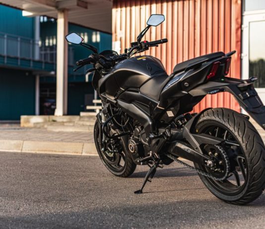 Обзор мотоцикла BAJAJ Dominar 400