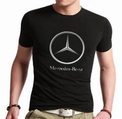 Футболка с логотипом Мерседес: носить не менее приятно, чем ехать за рулем