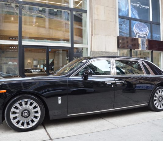 Phantom Extended Wheelbase – самый большой Rolls-Royce