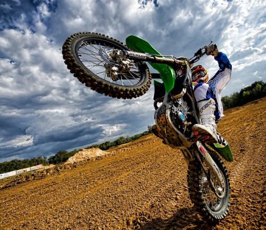 Кроссовый мотоцикл – что и для чего?