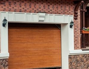 Монтаж гаражных секционных ворот Doorhan