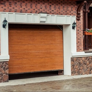 Монтаж гаражных секционных ворот Doorhan