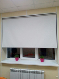 Размещение рулонных штор на окнах своими руками