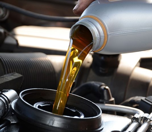 Как часто нужно менять масло в автоматической коробке передач?