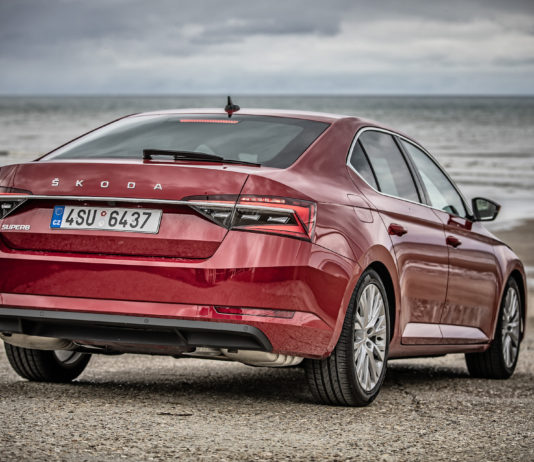 Преимущества автомобиля Skoda Superb