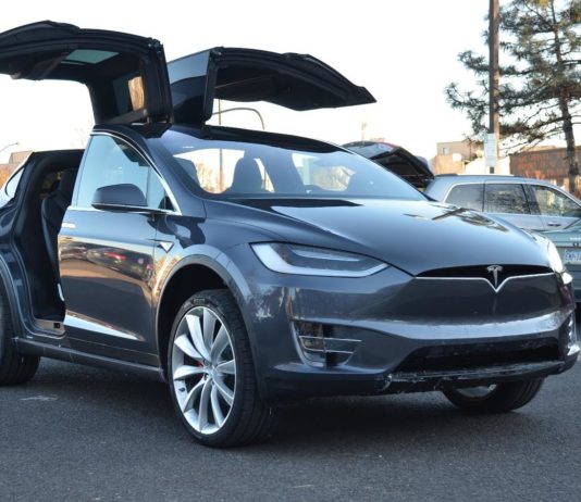 Стоит ли покупать электромобиль TESLAСтоит ли покупать электромобиль TESLA