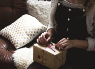 Как выбрать подарок близкому человеку?