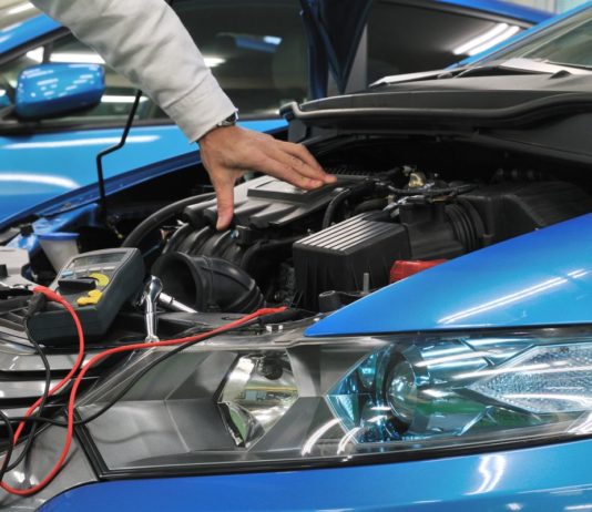 Когда и зачем нужен автоэлектрик