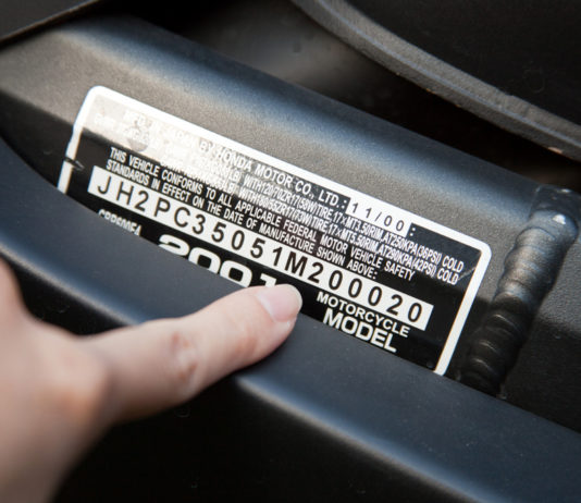 Для чего нужен VIN-код автомобиля?