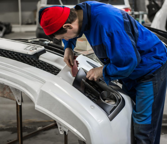 Как отремонтировать бампер своими руками?