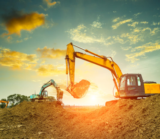 Тяжелое землеройное оборудование для строительства — особенности и виды