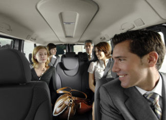 Трансфер или такси? Преимущества и выгода трансфера