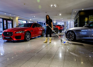 Уборка автосалона — правила для чистоты в павильоне