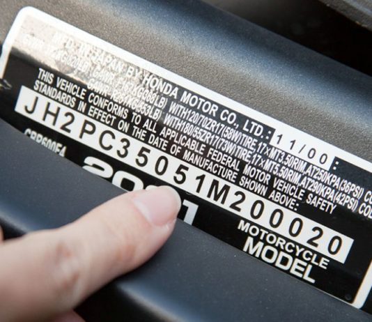 Что такое VIN автомобиля и где он находится?