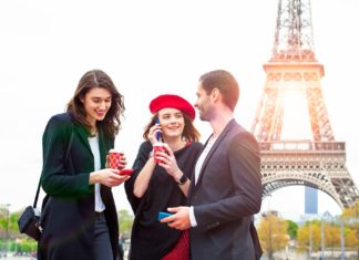 Особенности работы в Париже