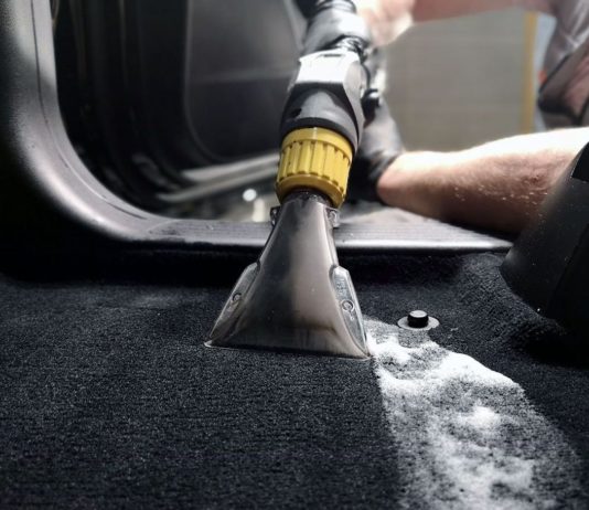 Зачем нужна химчистка авто, ее виды