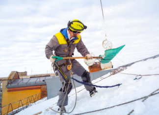 Услуги промышленных альпинистов в Москве от компании Альп-Трест: особенности и преимущества