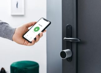 Как работает умный дверной замок и сколько он стоит