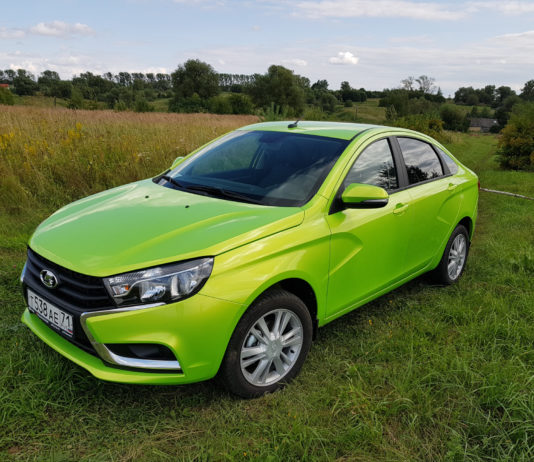 На что обратить внимание при покупке нового автомобиля в автосалоне?