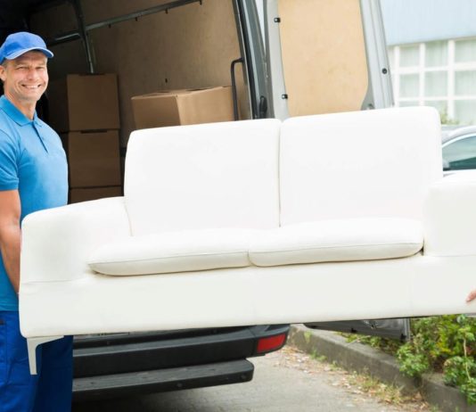 Как правильно перевезти мебель при переезде