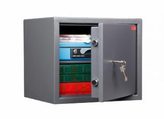 Преимущества металлической мебели