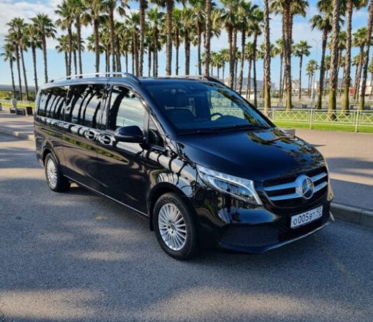 Семейный автомобиль Mercedes V-class