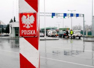Польша запретила въезд российским автомобилям