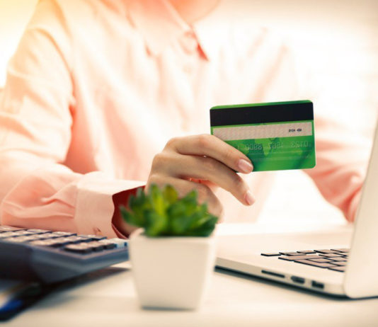 В чем преимущества онлайн-займов?