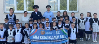 Автоинспекторы Кабардино-Балкарии провели первые уроки дорожной безопасности для первоклассников сельских школ