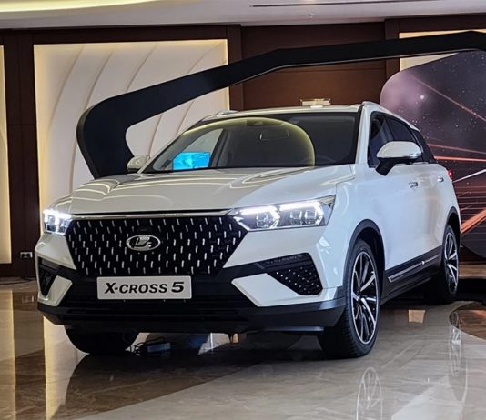 АвтоВАЗ сообщил о скором появлении Lada X-Cross 5 в дилерских центрах