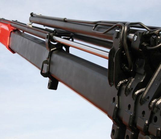 Когда требуется ремонт стрелы крана-манипулятора?